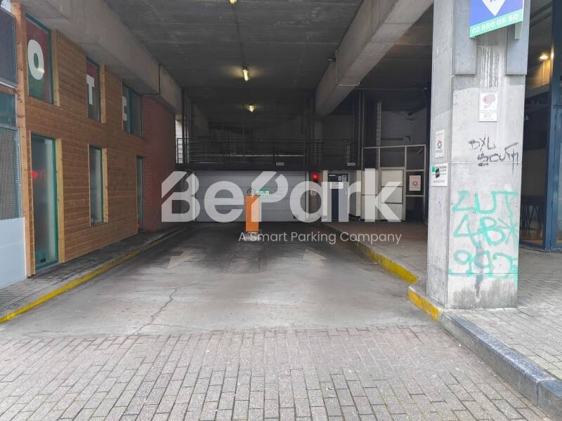 Parking / garage à louer à Saint-Gilles 1060 150.00€ chambres m² - annonce 403804