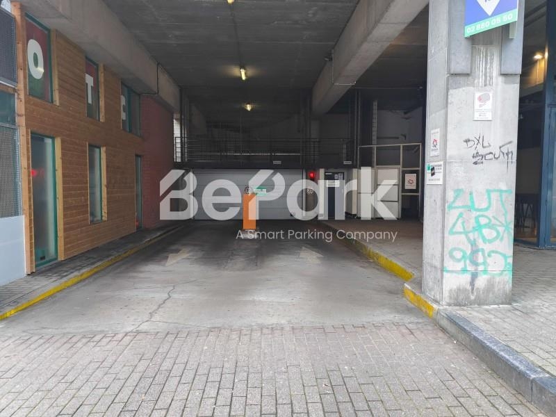 Parking / garage à louer à Saint-Gilles 1060 150.00€ chambres m² - annonce 403804