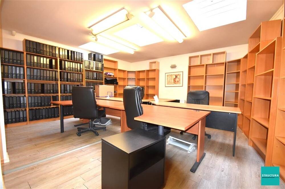 Handelszaak te koop in Sint-Jans-Molenbeek 1080 337000.00€ slaapkamers 183.00m² - Zoekertje 403167