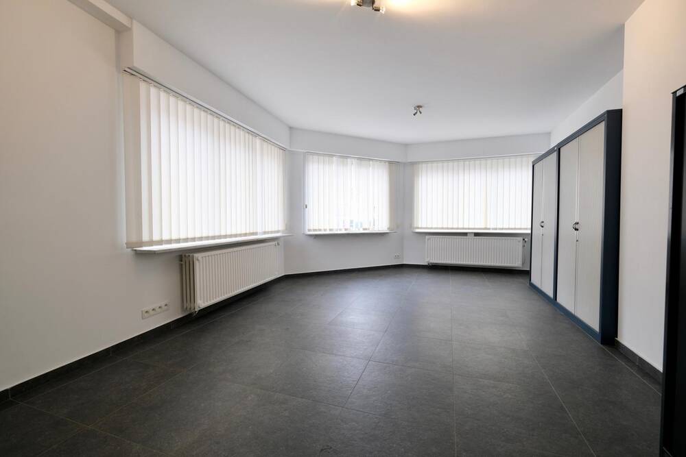 Handelszaak te  in Wemmel 1780 850.00€  slaapkamers 30.00m² - Zoekertje 405133