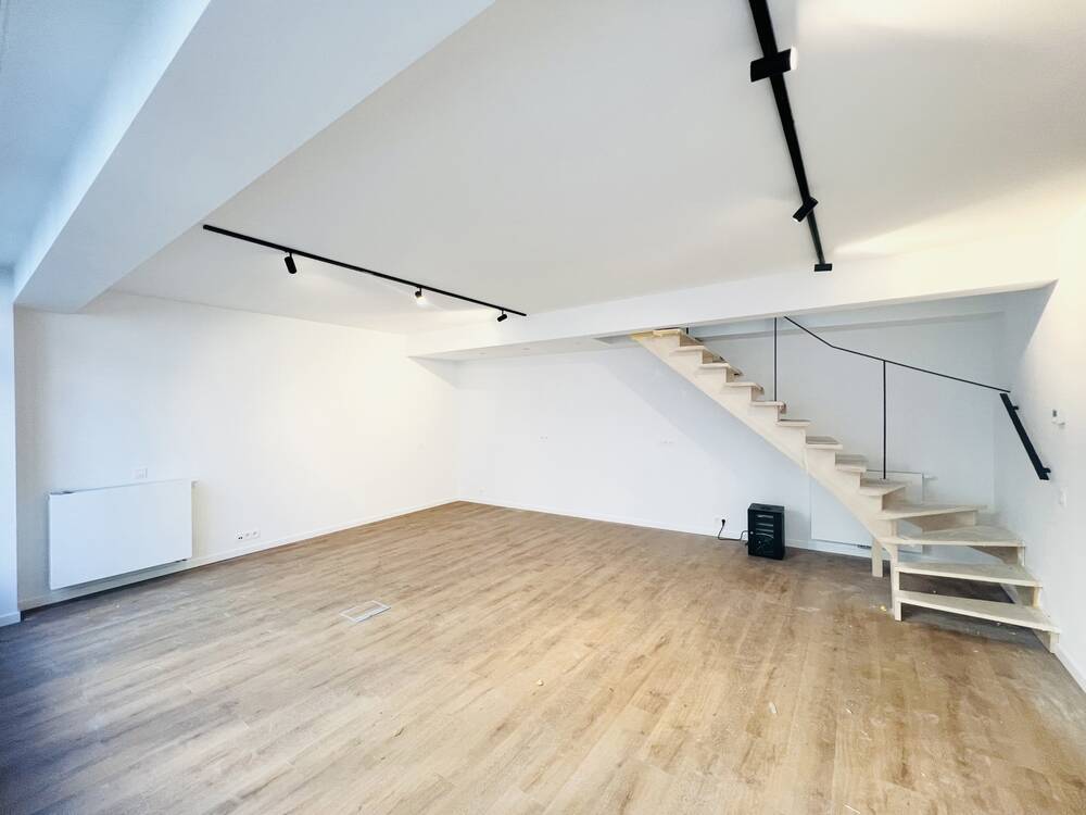 Handelszaak te huur in Schaarbeek 1030 1700.00€ slaapkamers 65.00m² - Zoekertje 407015