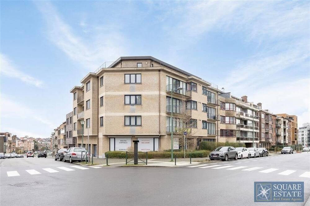 Handelszaak te koop in Sint-Jans-Molenbeek 1080 255000.00€ slaapkamers 85.00m² - Zoekertje 410256