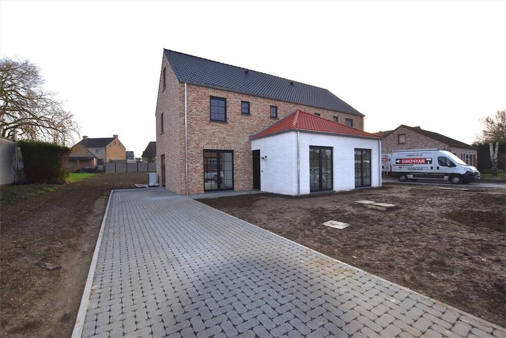 Maison de maître à louer à Scherpenheuvel-Zichem 3270 1500.00€ 3 chambres 180.00m² - annonce 413656