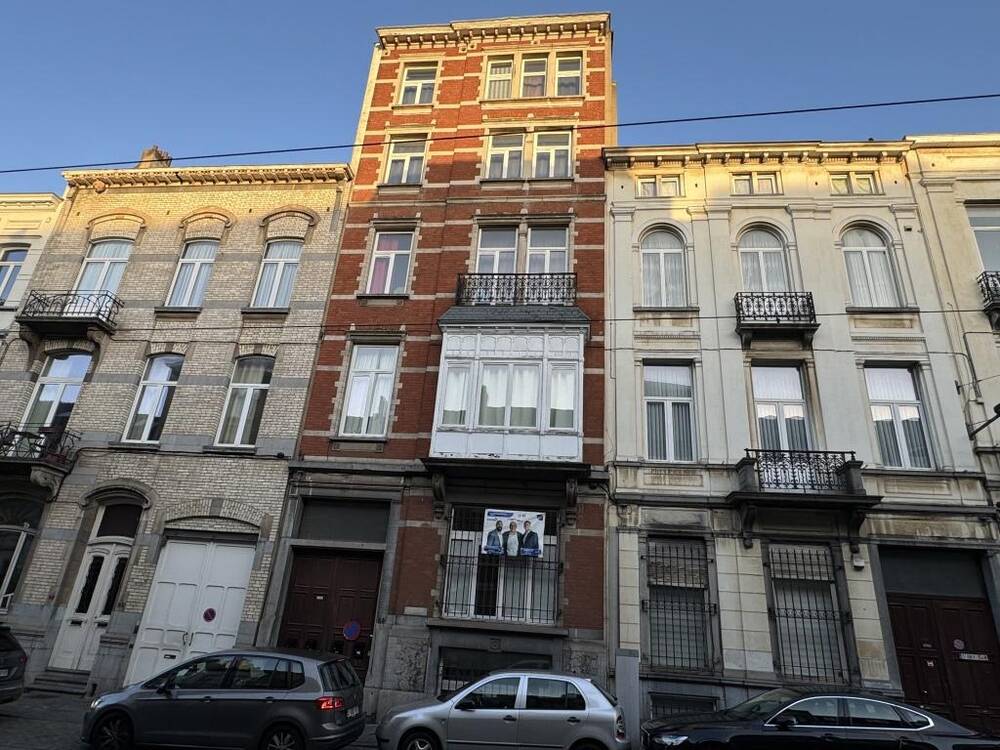 Commerce à louer à Schaerbeek 1030 800.00€ chambres 80.00m² - annonce 442323