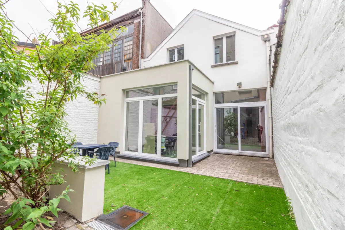 Huis te  koop in Etterbeek 1040 499000.00€ 3 slaapkamers 189.00m² - Zoekertje 416273