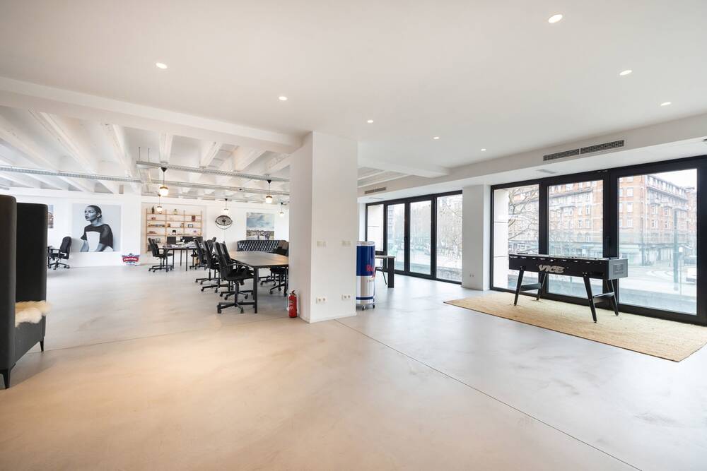 Handelszaak te huur in Sint-Jans-Molenbeek 1080 3000.00€ slaapkamers 250.00m² - Zoekertje 416269
