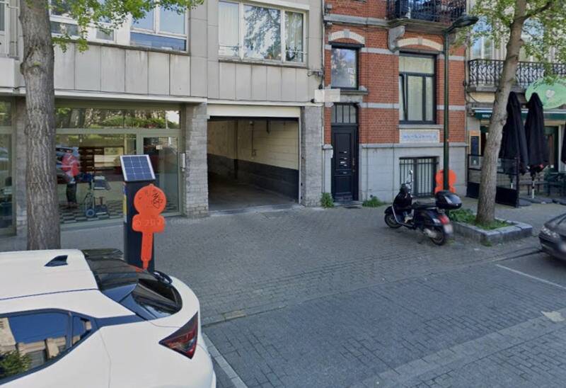 Parking / garage à louer à Forest 1190 150.00€ chambres m² - annonce 416820