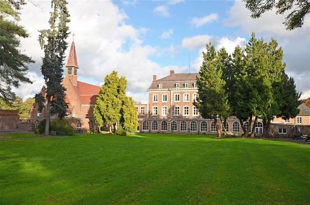 Kasteel te koop in Sint-Truiden 3800 2450000.00€ 20 slaapkamers 2800.00m² - Zoekertje 419335