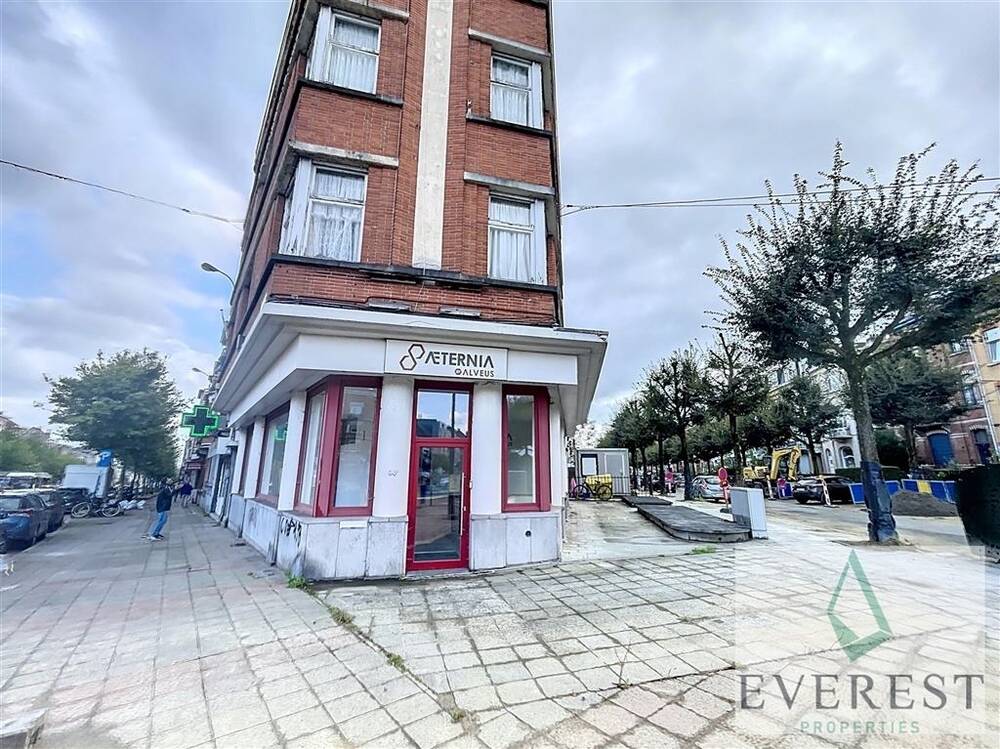 Handelszaak te huur in Laken 1020 2400.00€ slaapkamers 160.00m² - Zoekertje 505403