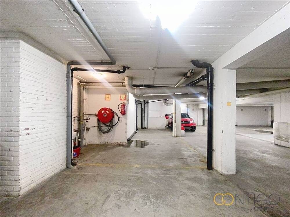Parking te  huur in Brussel 1000 130.00€  slaapkamers m² - Zoekertje 423981