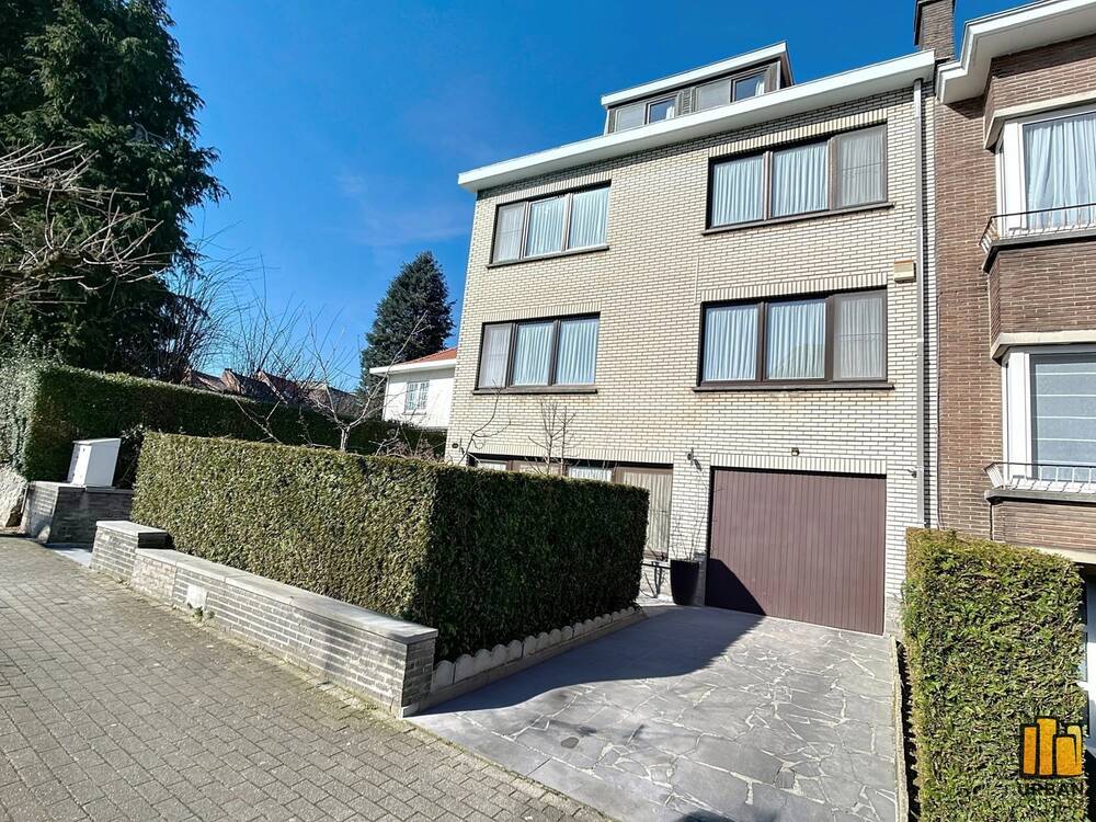 Huis te in Strombeek-Bever 1853 670000.00€ 4 slaapkamers 256.00m² - Zoekertje 423977