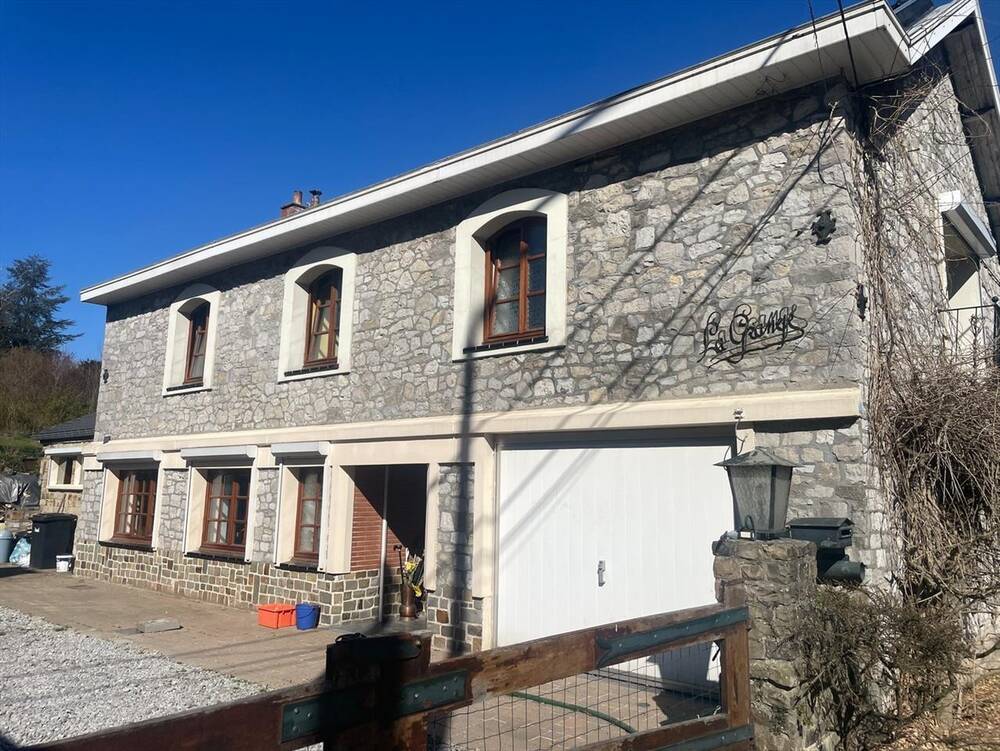 Huis te in Presles 6250 450000.00€ 3 slaapkamers 280.00m² - Zoekertje 424784