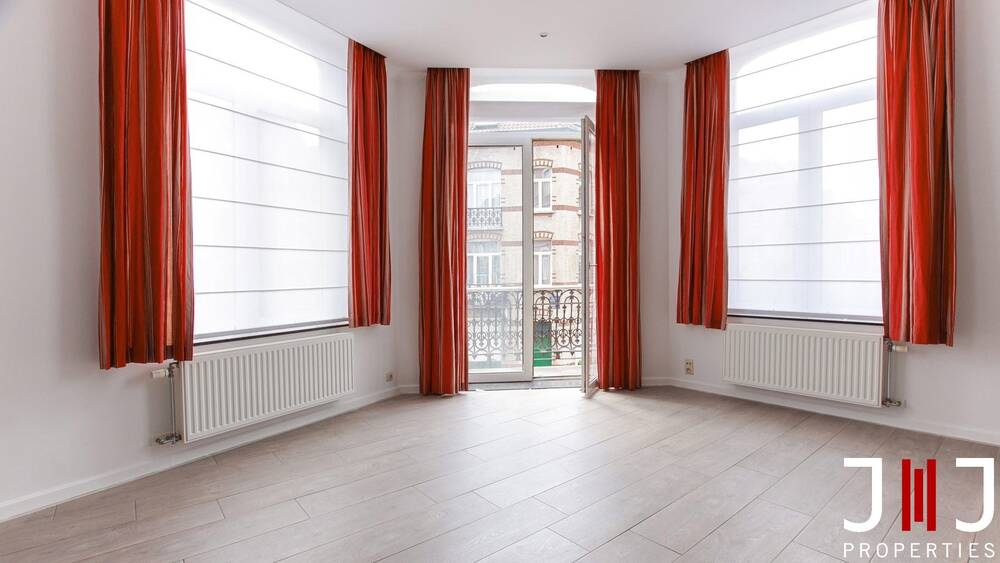 Appartement à  à Etterbeek 1040 275000.00€ 1 chambres 50.00m² - annonce 425042