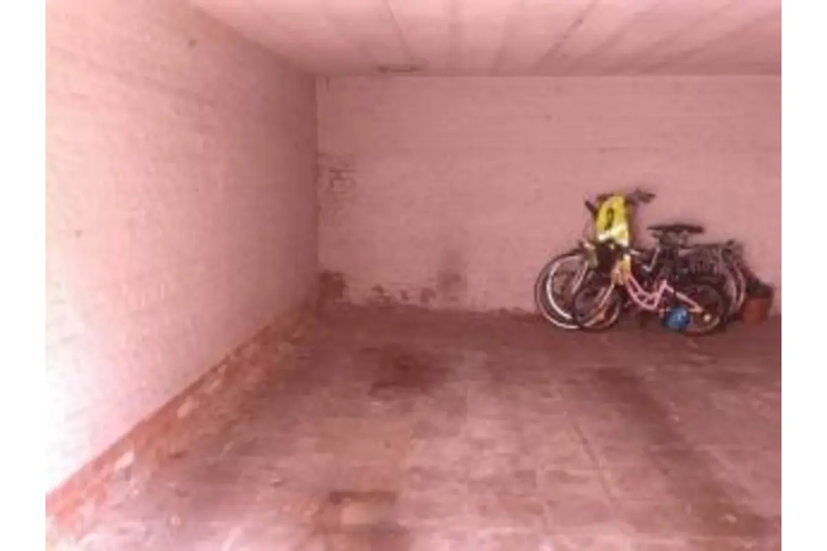 Parking te  huur in Elsene 1050 85.00€  slaapkamers m² - Zoekertje 427294