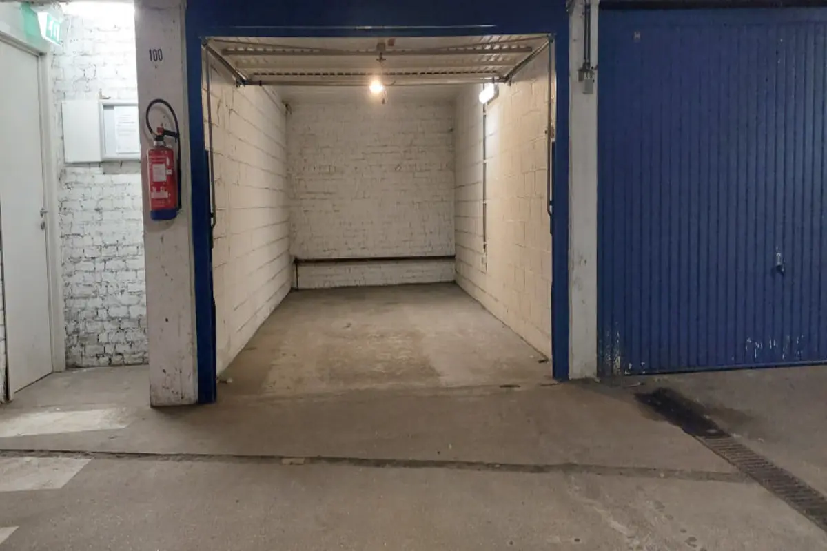 Parking & garage te koop in Elsene 1050 48000.00€ slaapkamers m² - Zoekertje 426733