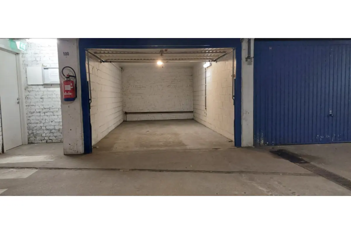 Box te  koop in Elsene 1050 48000.00€  slaapkamers m² - Zoekertje 426733