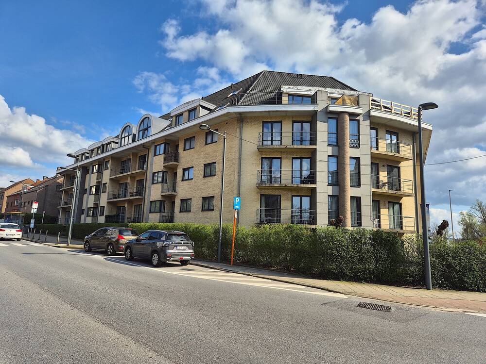 Parking & garage te koop in Sint-Lambrechts-Woluwe 1200 25000.00€ slaapkamers m² - Zoekertje 428860
