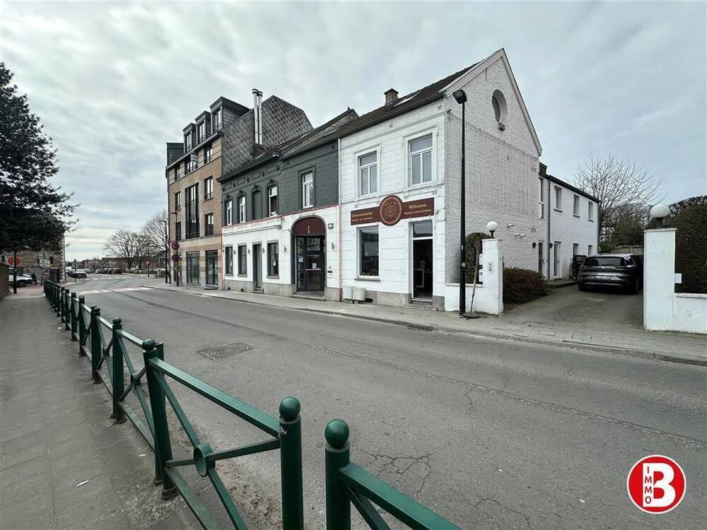 Commerce à à Waterloo 1410 2000.00€ chambres 115.00m² - annonce 428881