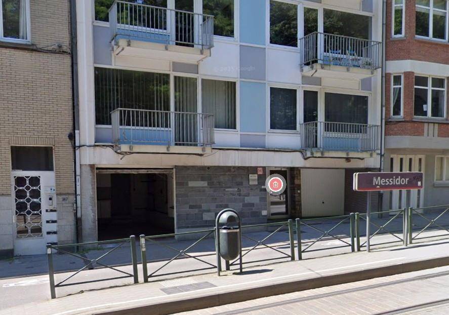 Parking / garage à louer à Uccle 1180 150.00€ chambres m² - annonce 430003