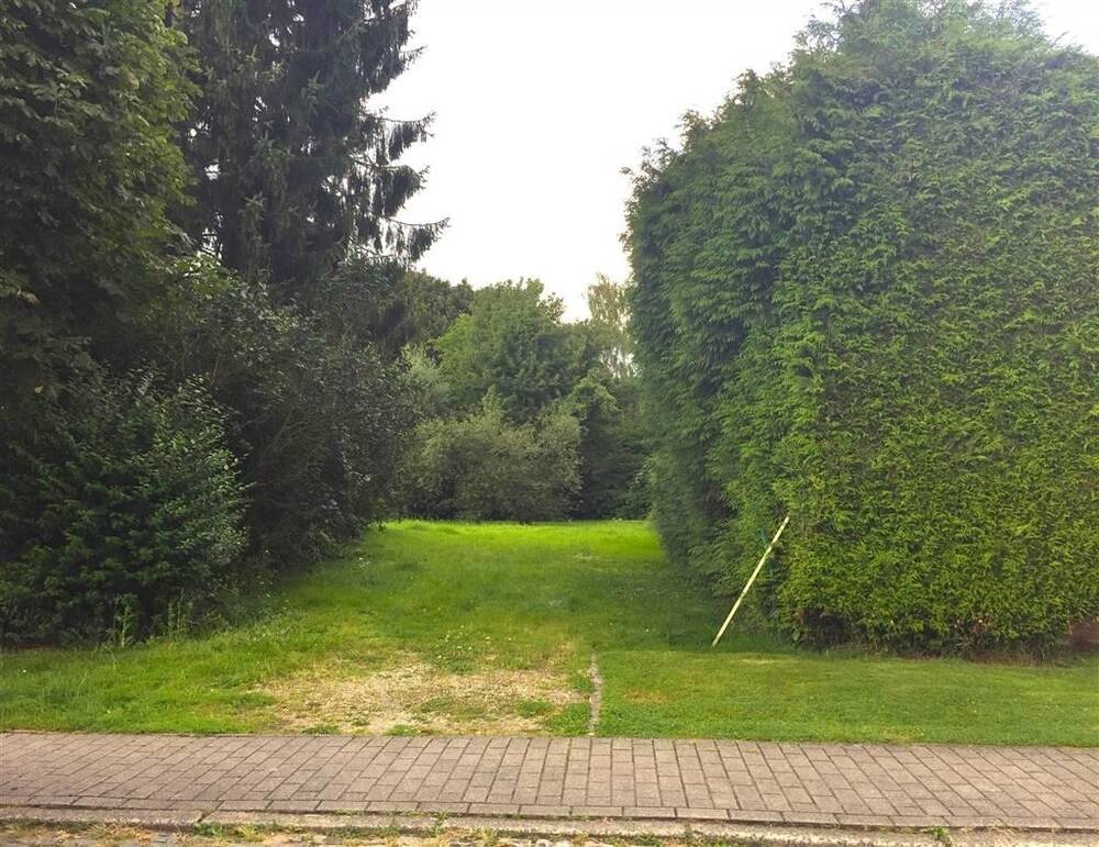 Grond te in Sint-Genesius-Rode 1640 310000.00€ slaapkamers m² - Zoekertje 431626