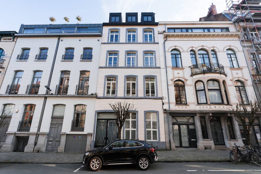 Benedenverdieping te koop in Elsene 1050 995000.00€ 3 slaapkamers 155.00m² - Zoekertje 431170