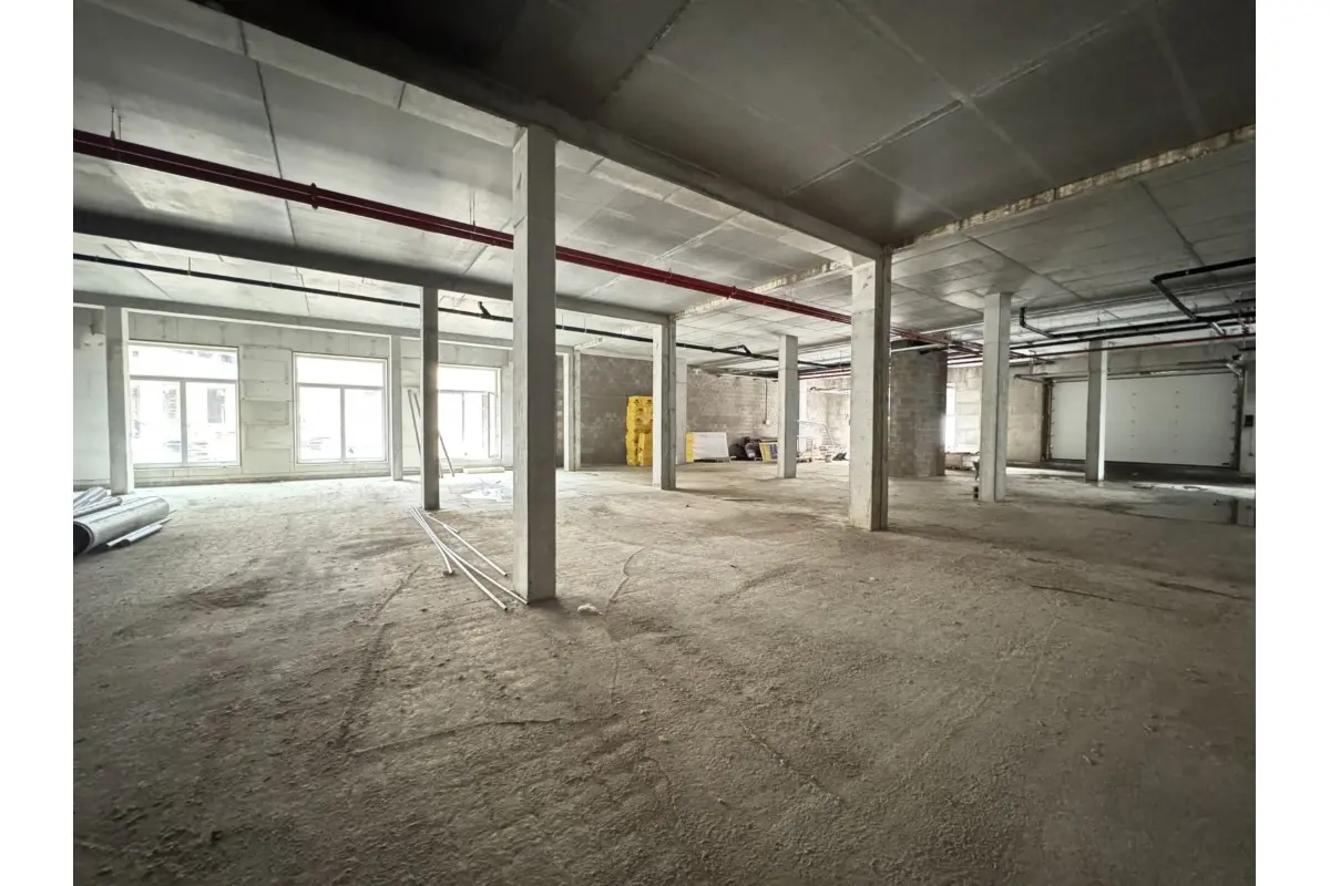 Commerce à louer à Molenbeek-Saint-Jean 1080 9925.00€  chambres 1231.00m² - annonce 431617