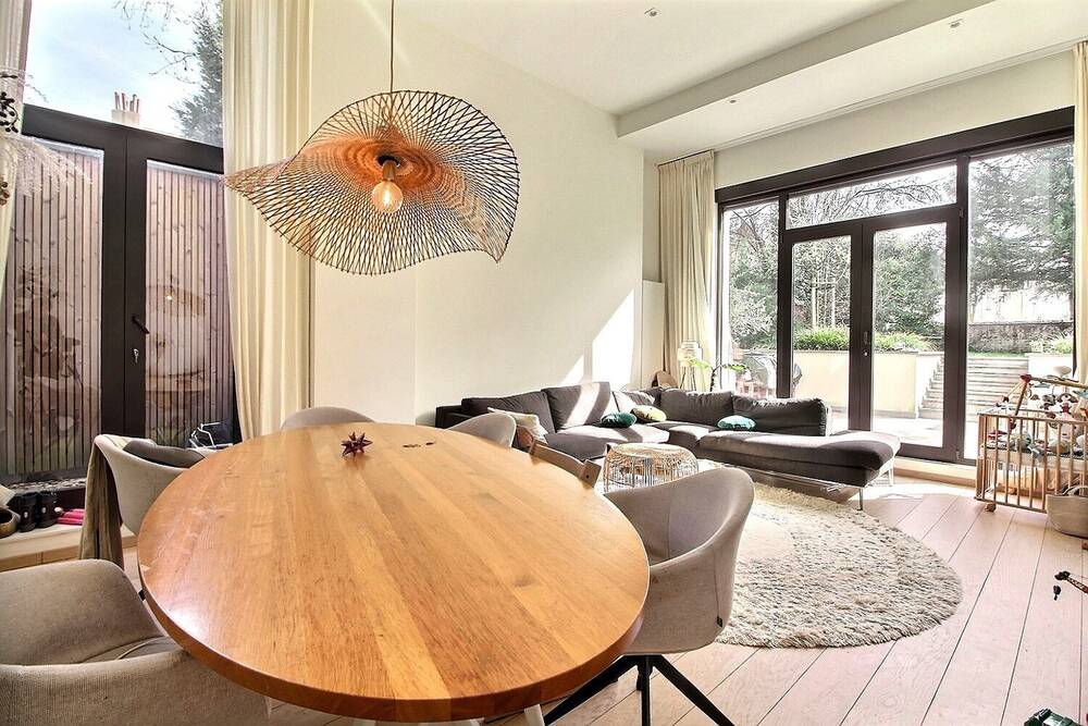 Benedenverdieping te koop in Elsene 1050 995000.00€ 3 slaapkamers 155.00m² - Zoekertje 433041