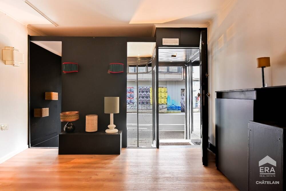 Handelszaak te huur in Elsene 1050 2000.00€ 0 slaapkamers 130.00m² - Zoekertje 436838
