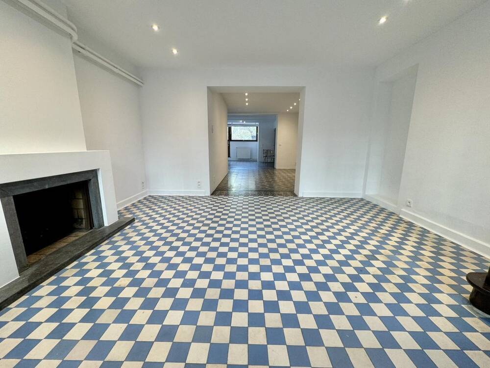 Commerce à louer à Ixelles 1050 900.00€  chambres 80.00m² - annonce 438643