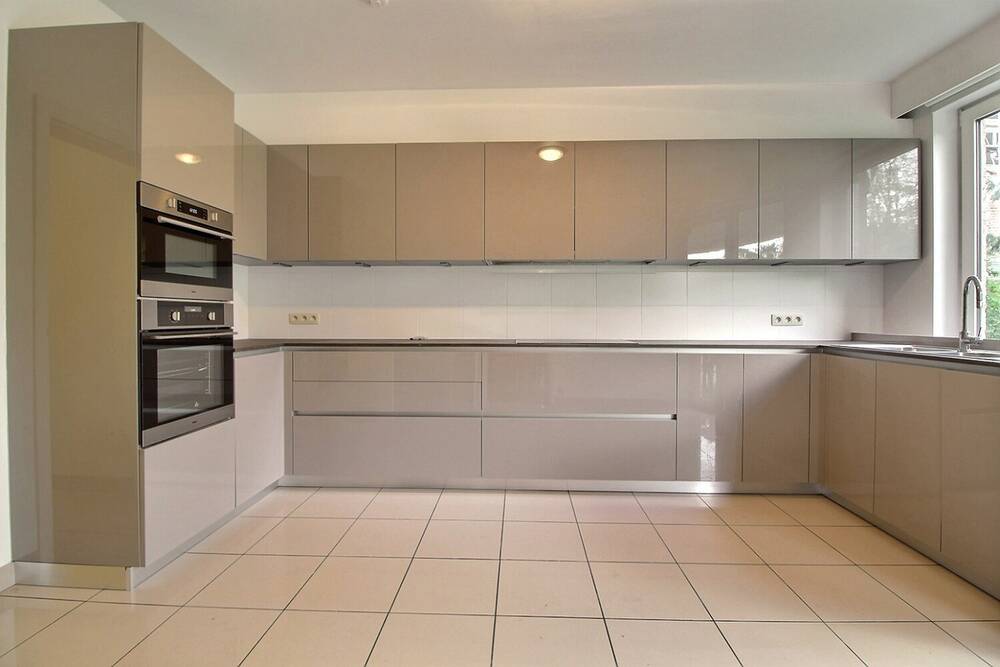 Appartement à louer à Watermael-Boitsfort 1170 2350.00€ 3 chambres 150.00m² - annonce 437710