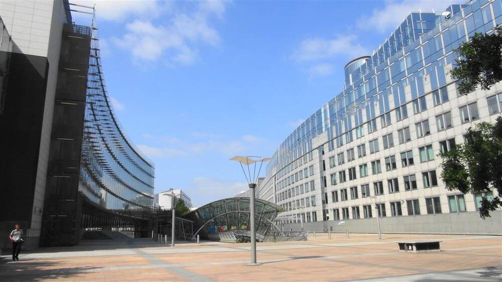 Appartement te  in Elsene 1050 2200.00€ 3 slaapkamers 120.00m² - Zoekertje 438213