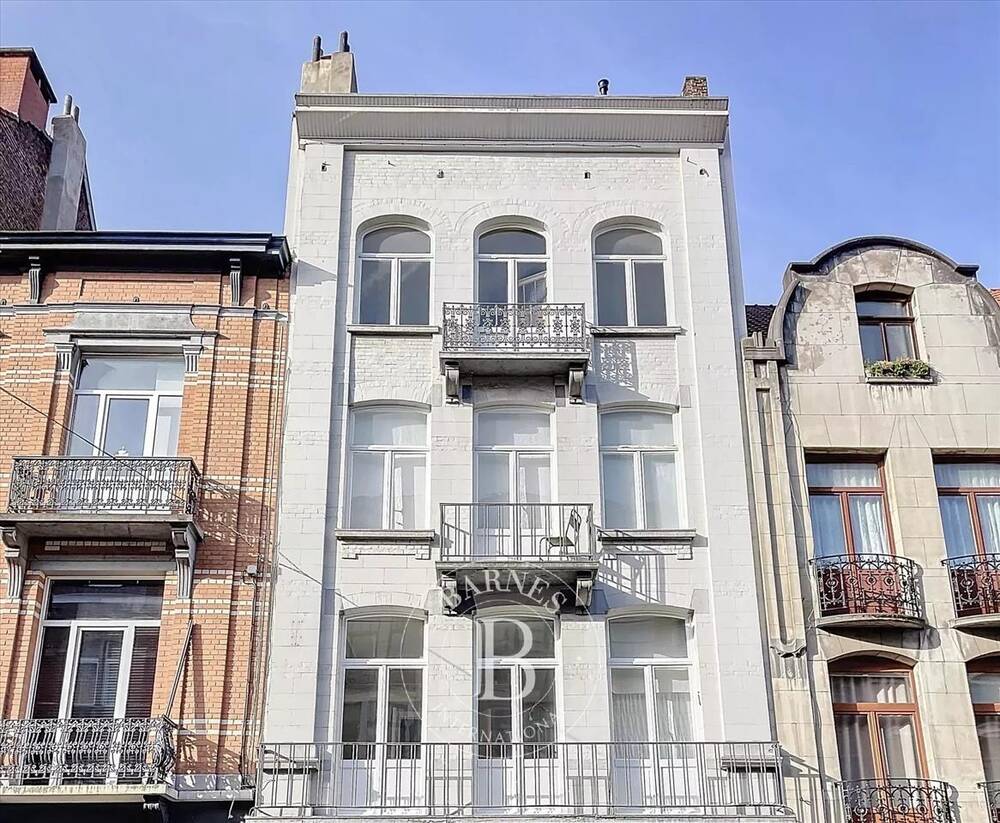 Immeuble de rapport - Immeuble à appartement à vendre à Uccle 1180 1890000.00€ chambres m² - annonce 438751