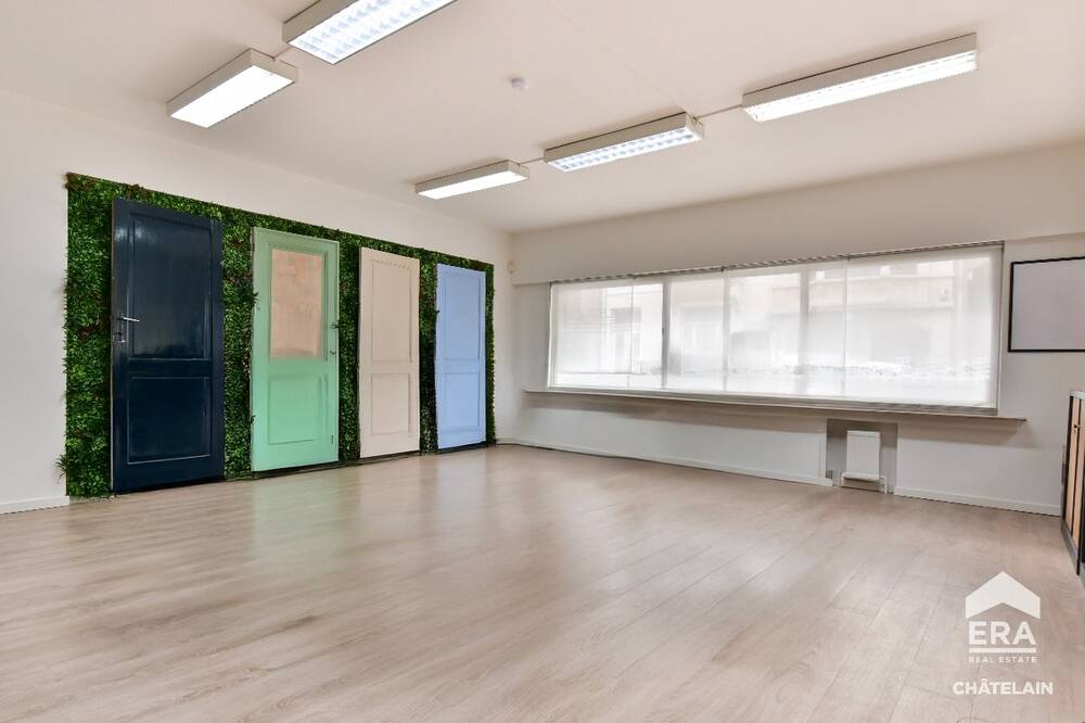 Handelszaak te  koop in Sint-Pieters-Woluwe 1150 575000.00€ 0 slaapkamers 200.00m² - Zoekertje 439336