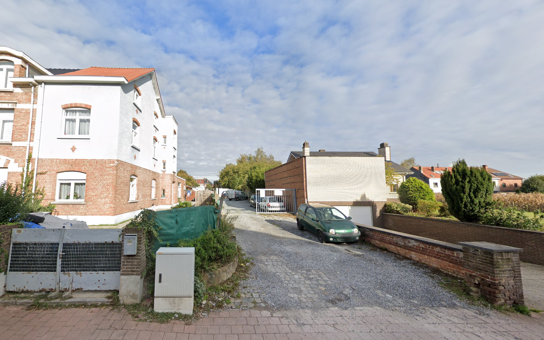 Mixgebouw te in Sint-Pieters-Leeuw 1600 695000.00€ 5 slaapkamers 280.00m² - Zoekertje 439599