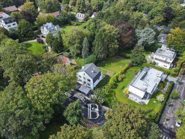 Villa te huur in Ukkel 1180 5700.00€ 5 slaapkamers 361.00m² - Zoekertje 440461