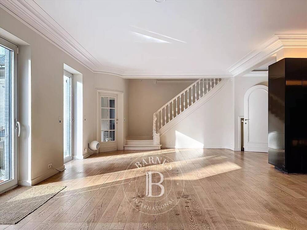 Villa te huur in Ukkel 1180 6000.00€ 6 slaapkamers 397.00m² - Zoekertje 440463