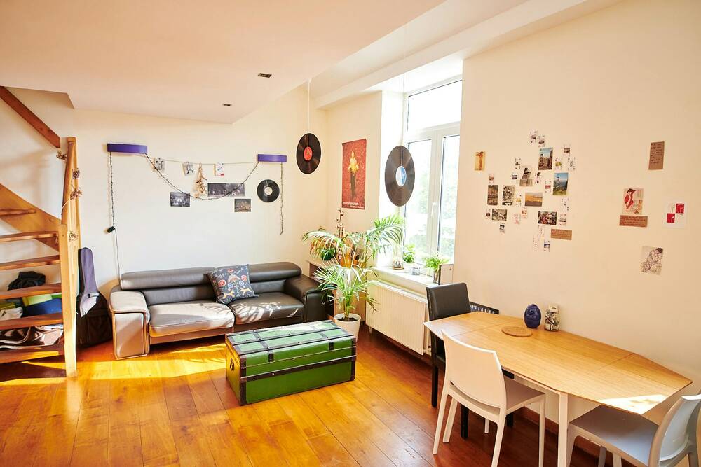 Appartement à louer à Forest 1190 450.00€ 1 chambres 180.00m² - annonce 493682