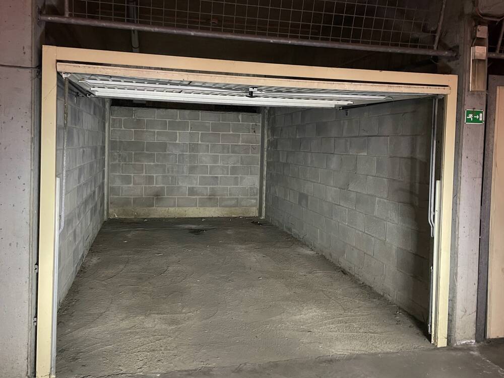 Box à vendre à Woluwe-Saint-Lambert 1200 25000.00€ chambres 15.00m² - annonce 441714