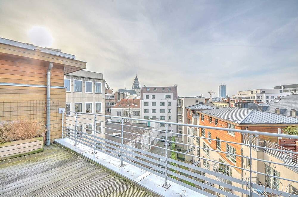 Penthouse à vendre à Bruxelles 1000 740000.00€ 3 chambres 150.00m² - annonce 441925