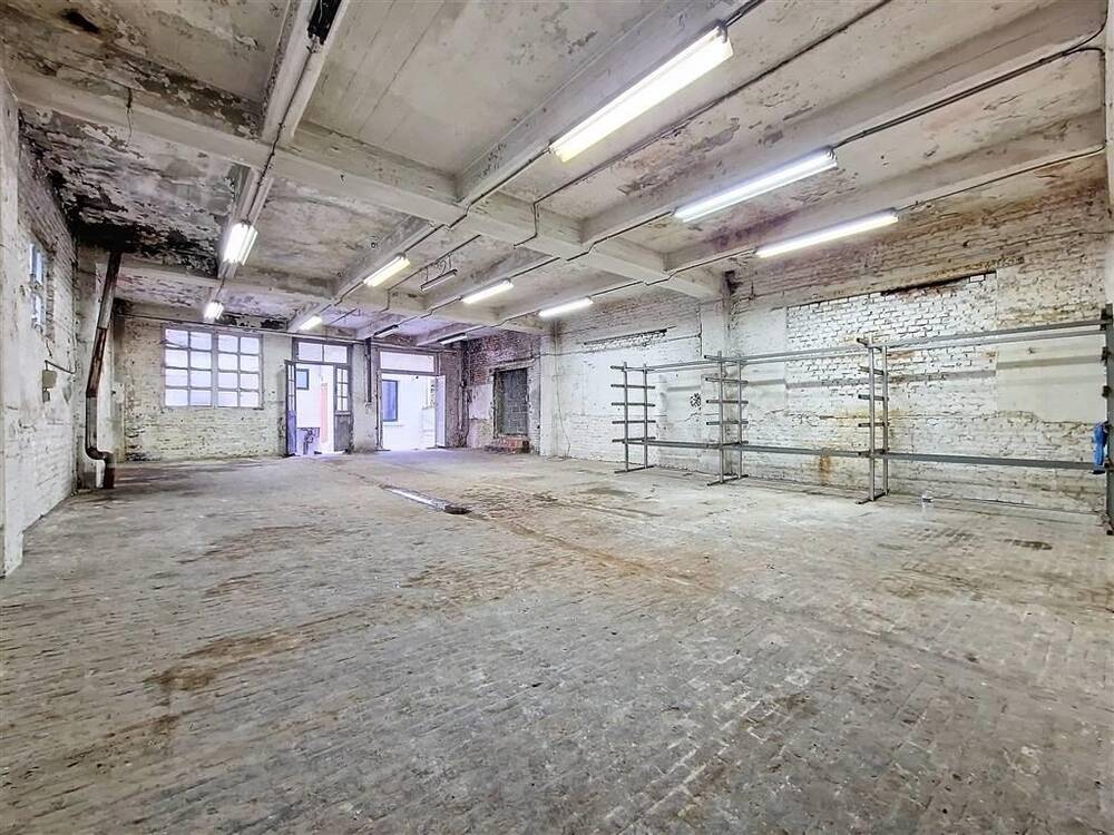 Handelszaak te  huur in Laken 1020 2500.00€  slaapkamers 560.00m² - Zoekertje 443056