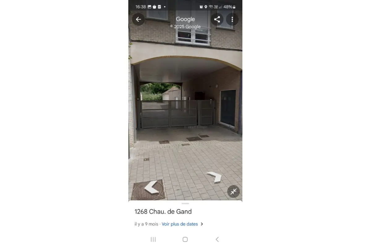 Parking te  huur in Sint-Agatha-Berchem 1082 130.00€  slaapkamers m² - Zoekertje 445066