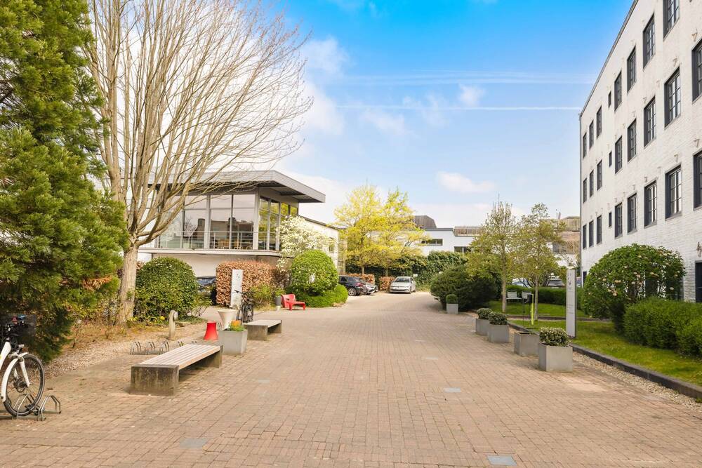 Commerce à vendre à Uccle 1180 2200000.00€ chambres 1033.00m² - annonce 446040