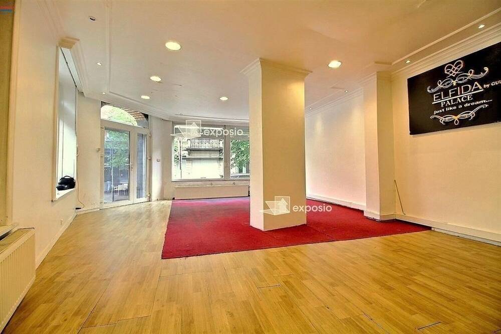 Commerce à louer à Schaerbeek 1030 850.00€ chambres 50.00m² - annonce 447643