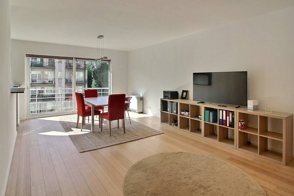 Appartement te huur in Sint-Jans-Molenbeek 1080 1320.00€ 3 slaapkamers 92.00m² - Zoekertje 448098