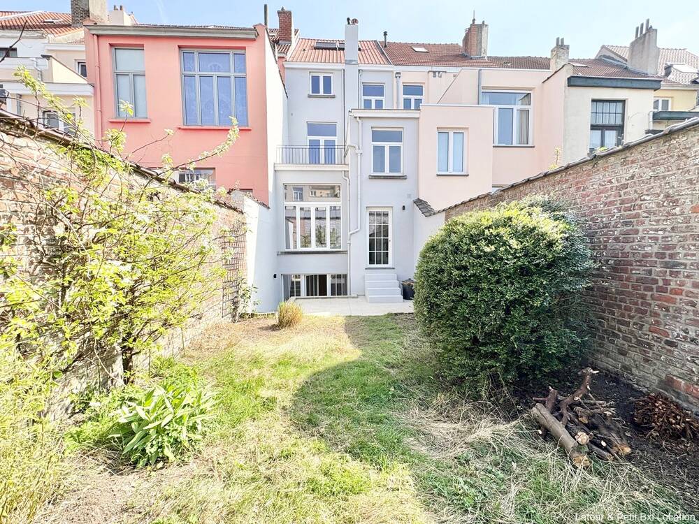 Maison à louer à Etterbeek 1040 3950.00€ 6 chambres 290.00m² - annonce 482563
