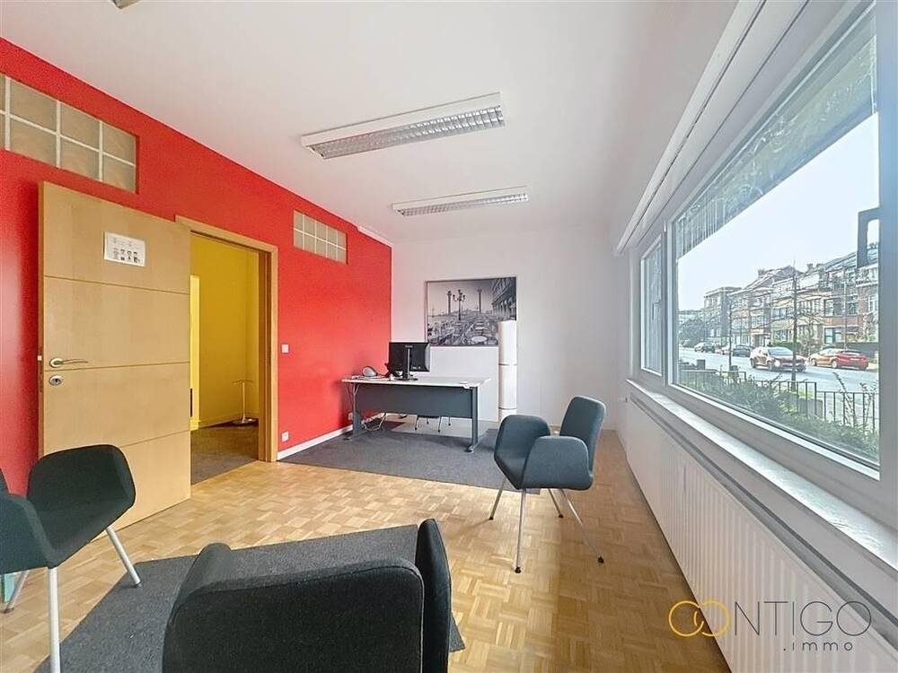 Commerce à louer à Schaerbeek 1030 1400.00€ chambres 75.00m² - annonce 448614