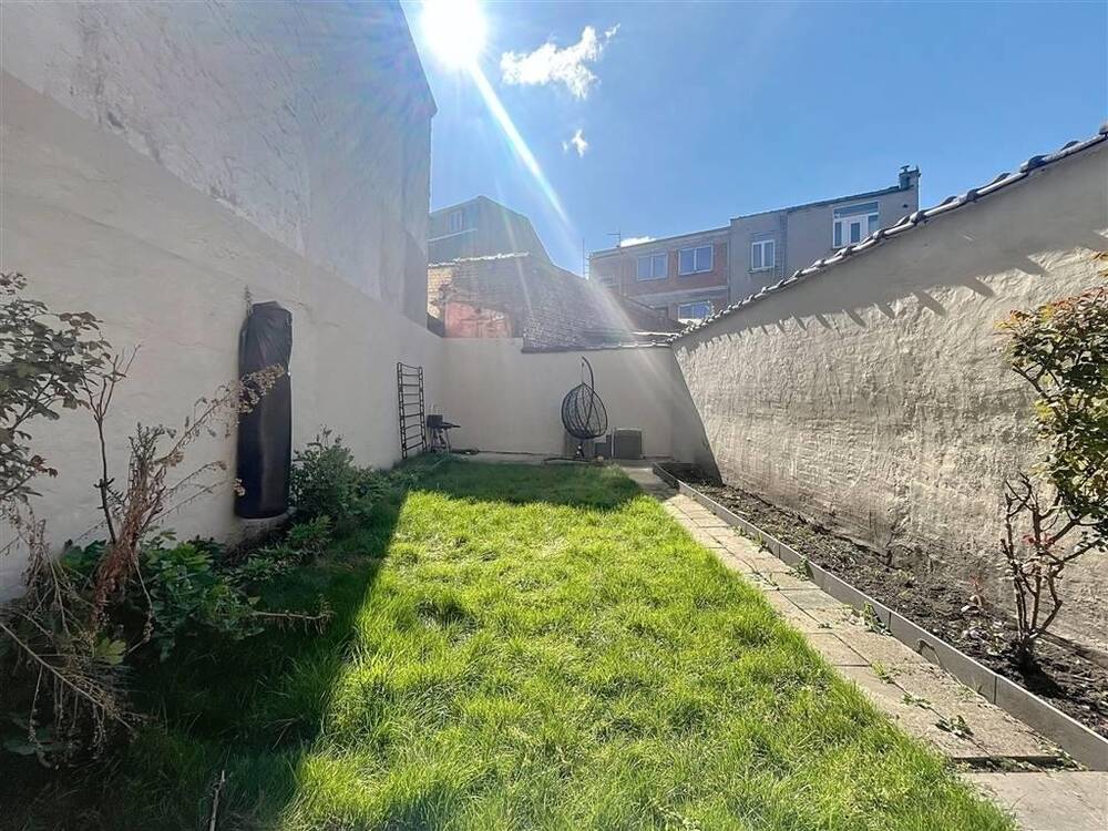 Appartement te huur in Sint-Jans-Molenbeek 1080 1700.00€ 3 slaapkamers 95.00m² - Zoekertje 450594