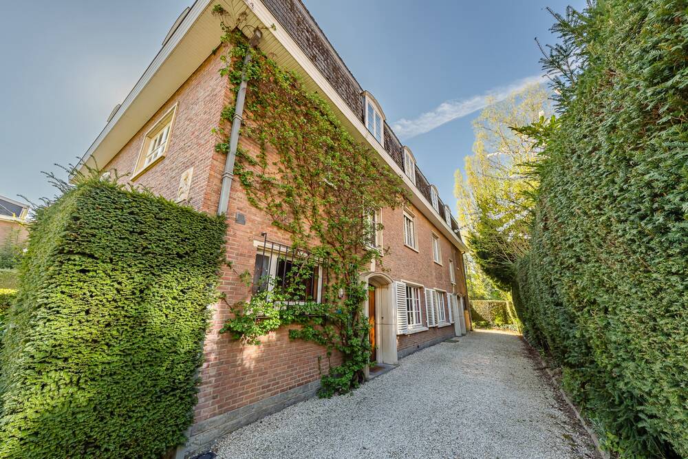 Maison à vendre à Woluwe-Saint-Pierre 1150 985000.00€ 8 chambres 300.00m² - annonce 449543