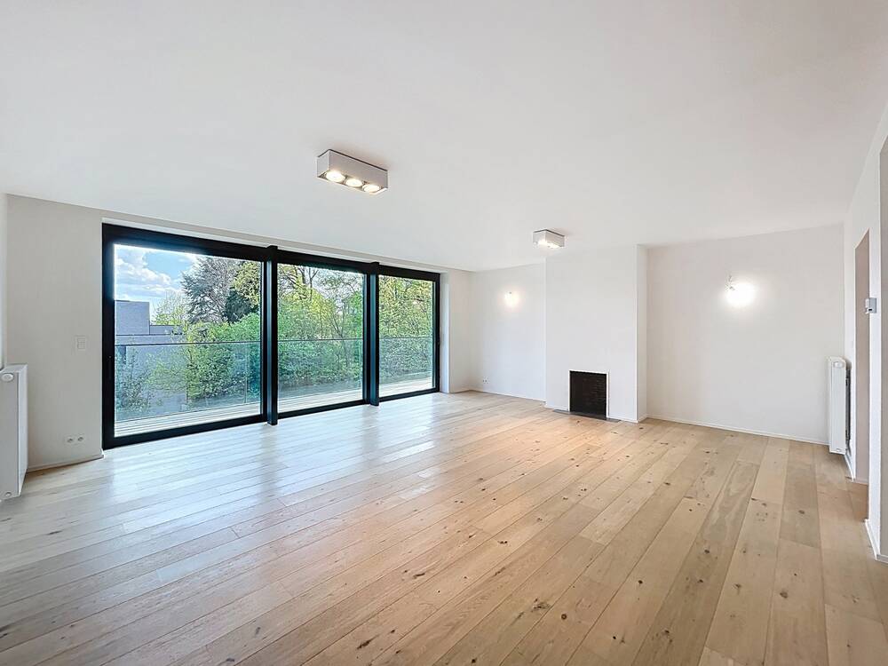 Appartement à à Uccle 1180 2900.00€ 3 chambres 168.00m² - annonce 450482