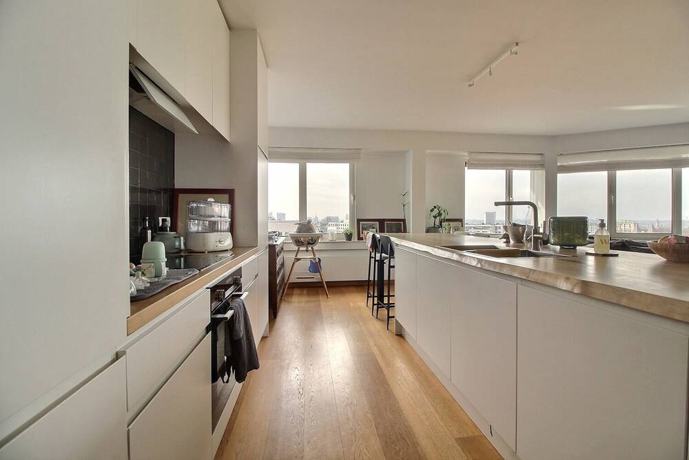 Appartement te huur in Schaarbeek 1030 1800.00€ 2 slaapkamers 120.00m² - Zoekertje 451693